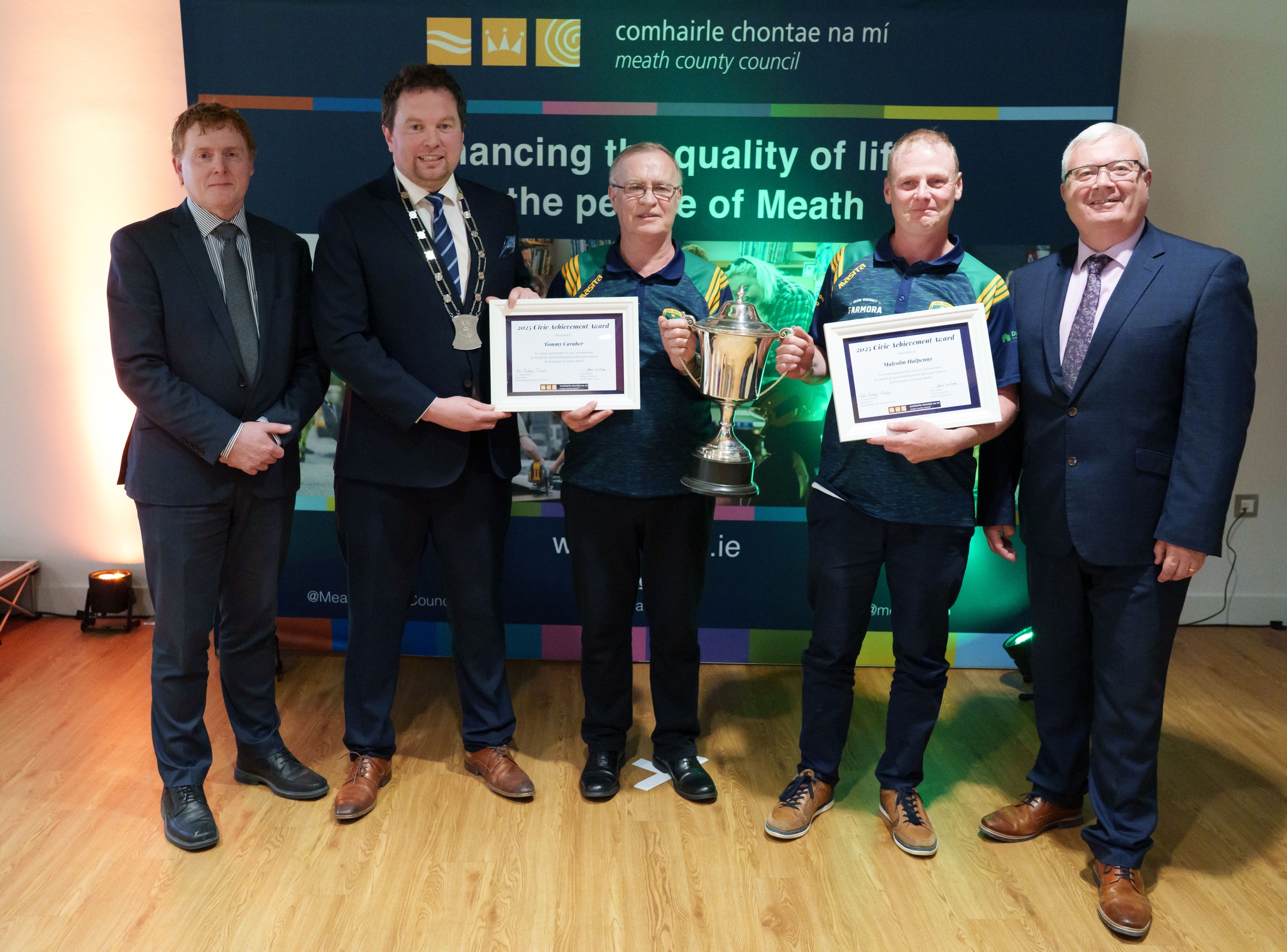 Ring-throwers Tommy Caraher and Malcolm Halpenny receiving their awards from Cathaoirleach of the Laytown/Bettystown MD Cllr Paddy Meade, with Director of Services and Deputy Chief Executive of Meath County Council Dara McGowan and Chief Executive of Meath County Council Kieran Kehoe.
