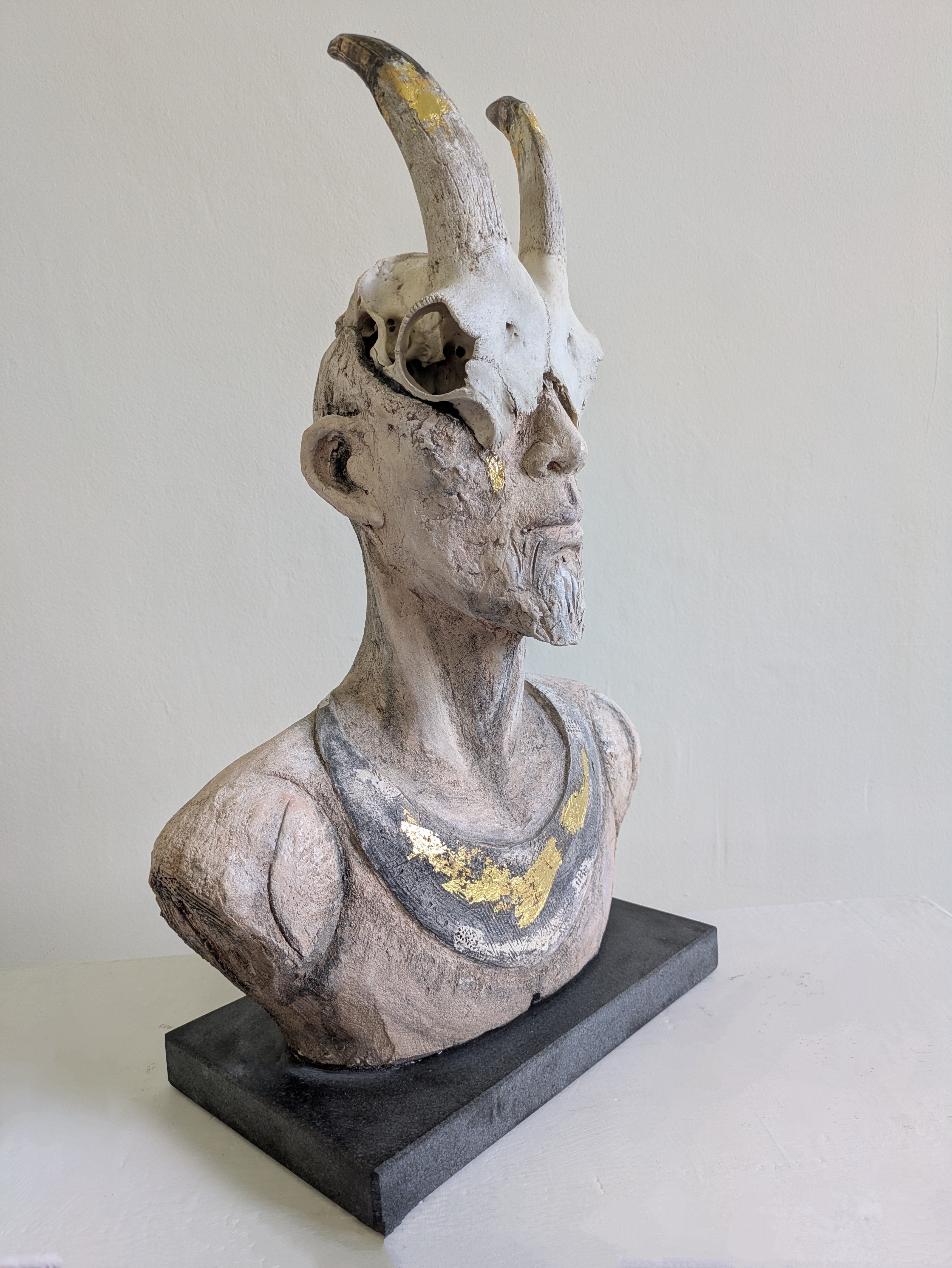 26. Deabhail 19x32x62