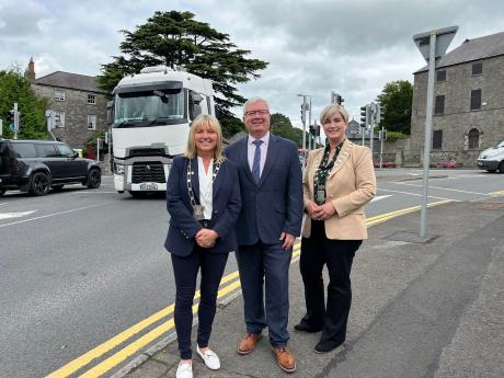 L-R: Cathaoirleach of Laytown-Bettystown MD Cllr. Sharon Tolan, Chief Executive of Meath County Council Kieran Kehoe and Meath County Council Leas Chathaoirleach Cllr. Caroline O'Reilly